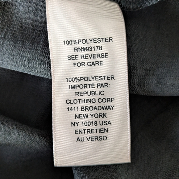 Philosophy Black Ruffle Sleeve Split Neck Blouse – Women’s Medium #133 - Picture 6 of 6